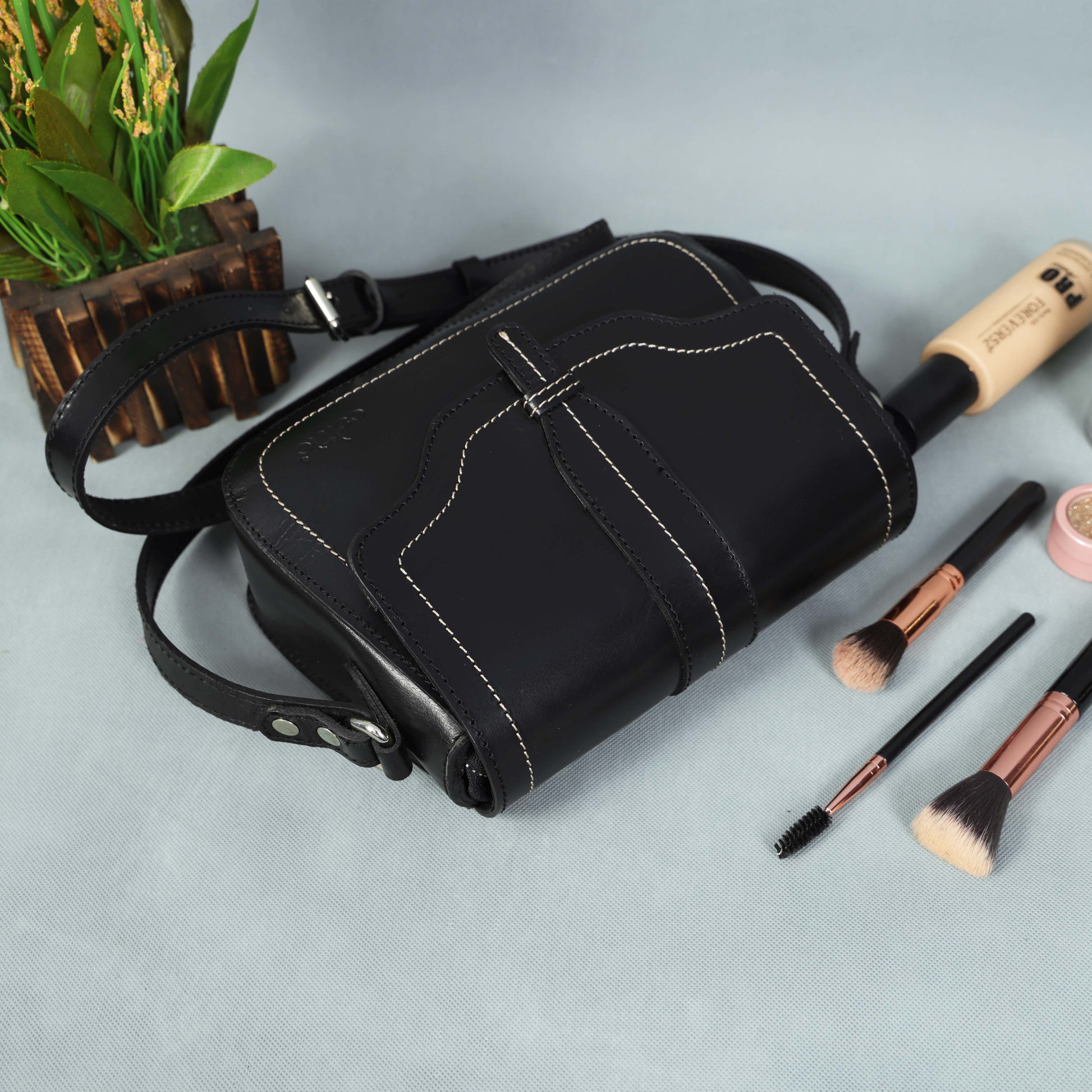 Elevate Your Style with our Leather Sling Bag  The Perfect Fashion Accessory. Art: BG-1459