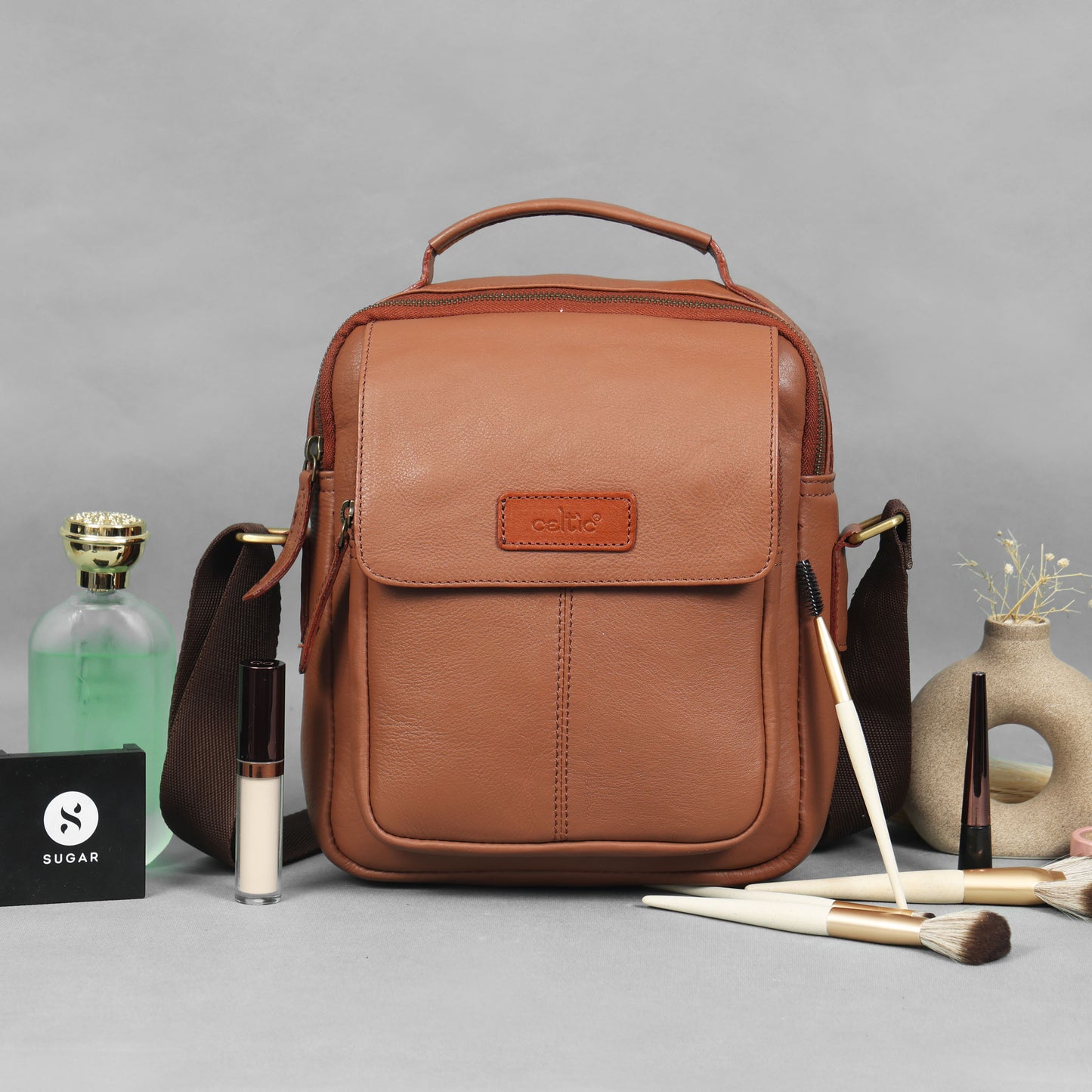 Stylish & Versatile Leather Unisex Side Bag – Perfect for Every Occasion. Art: BG-1367
