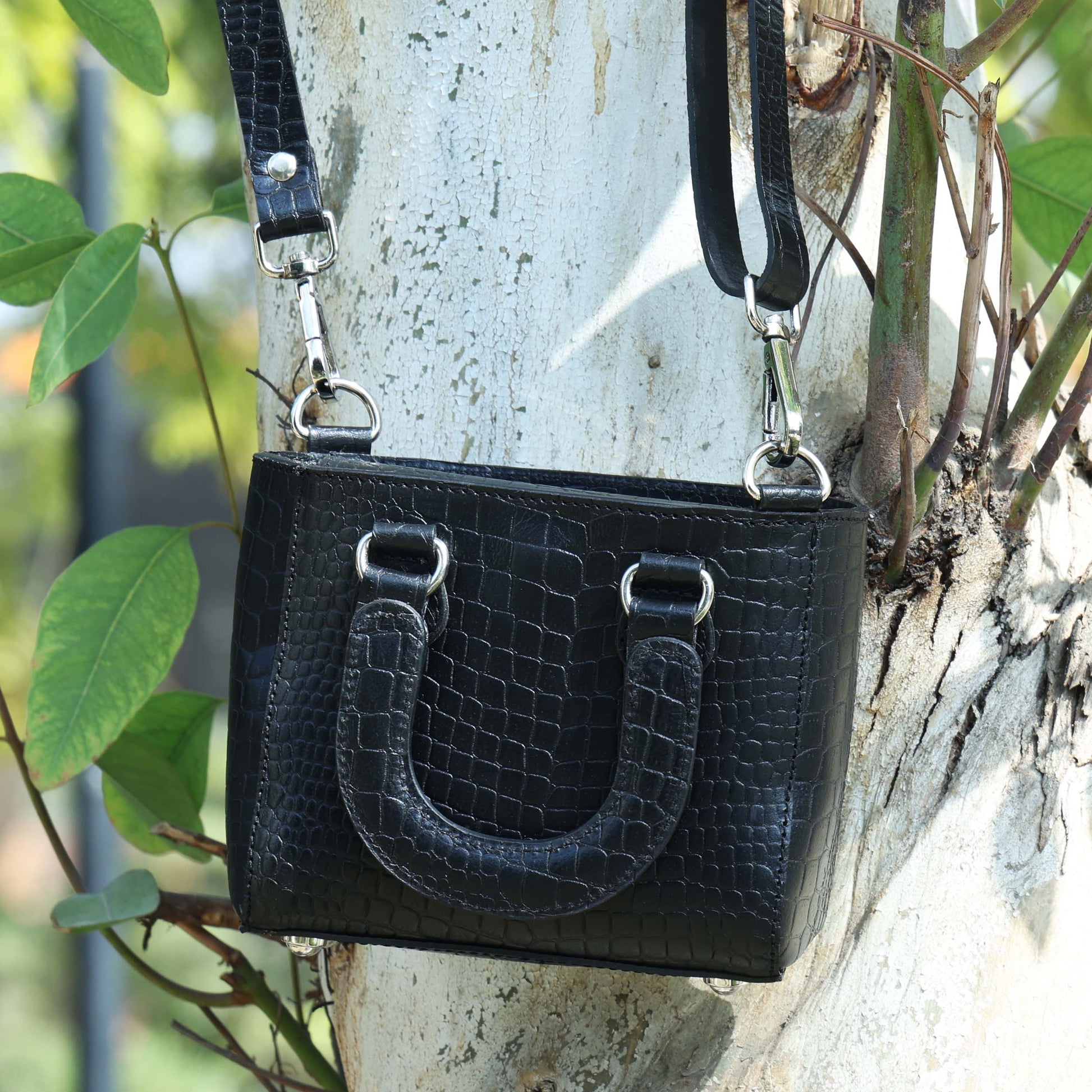 Stylish Leather Croco Print Sling Bag  Chic & Versatile. BG-1621