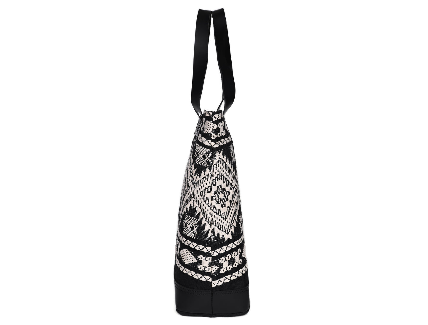 Chic Simplicity: Your Essential Tote Bag for Everyday Style. Art: BG-1751