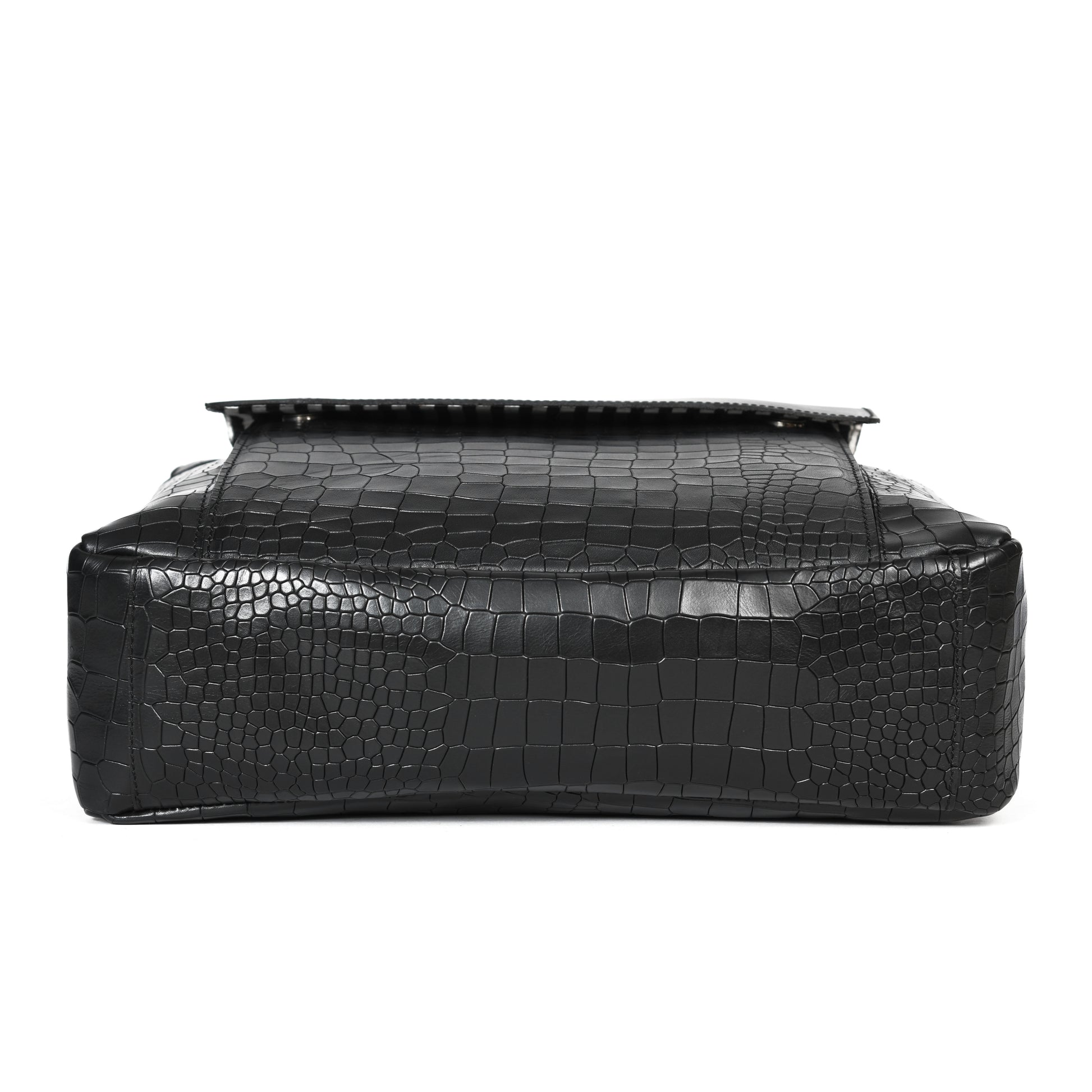 Extra Spacious Stylish Leather Shoulder Bags  Perfect for Every Occasion, ART:-BG-1607