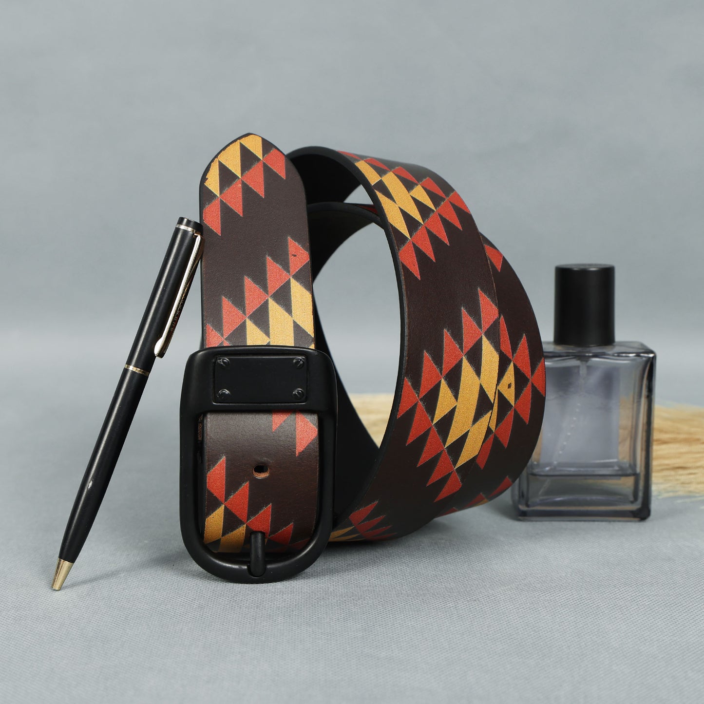 Multicolor Printed Belt with Black Buckle – Stylish & Adjustable Fashion Accessory.LB-897
