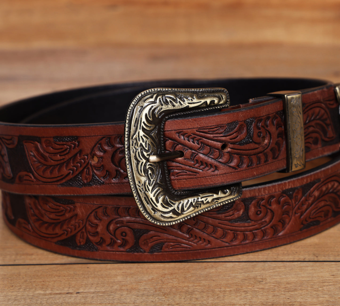 Artisanal Mastery: Hand-Carved Leather Belts for Timeless Style Art: LB-811