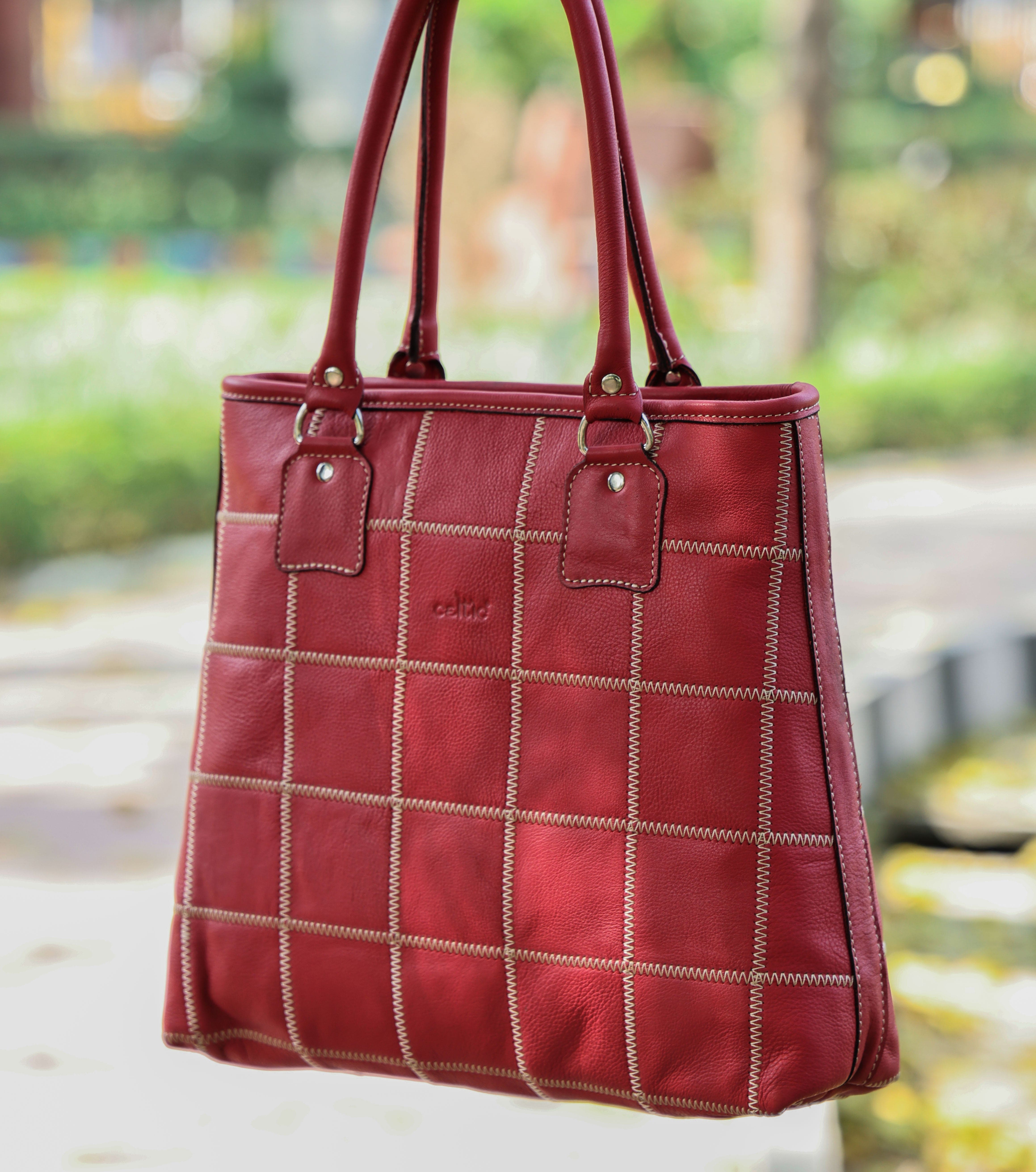Radiant Red Elegance: Elevate Your Style with Our Striking Tote Bag Art: BG-1521-Z