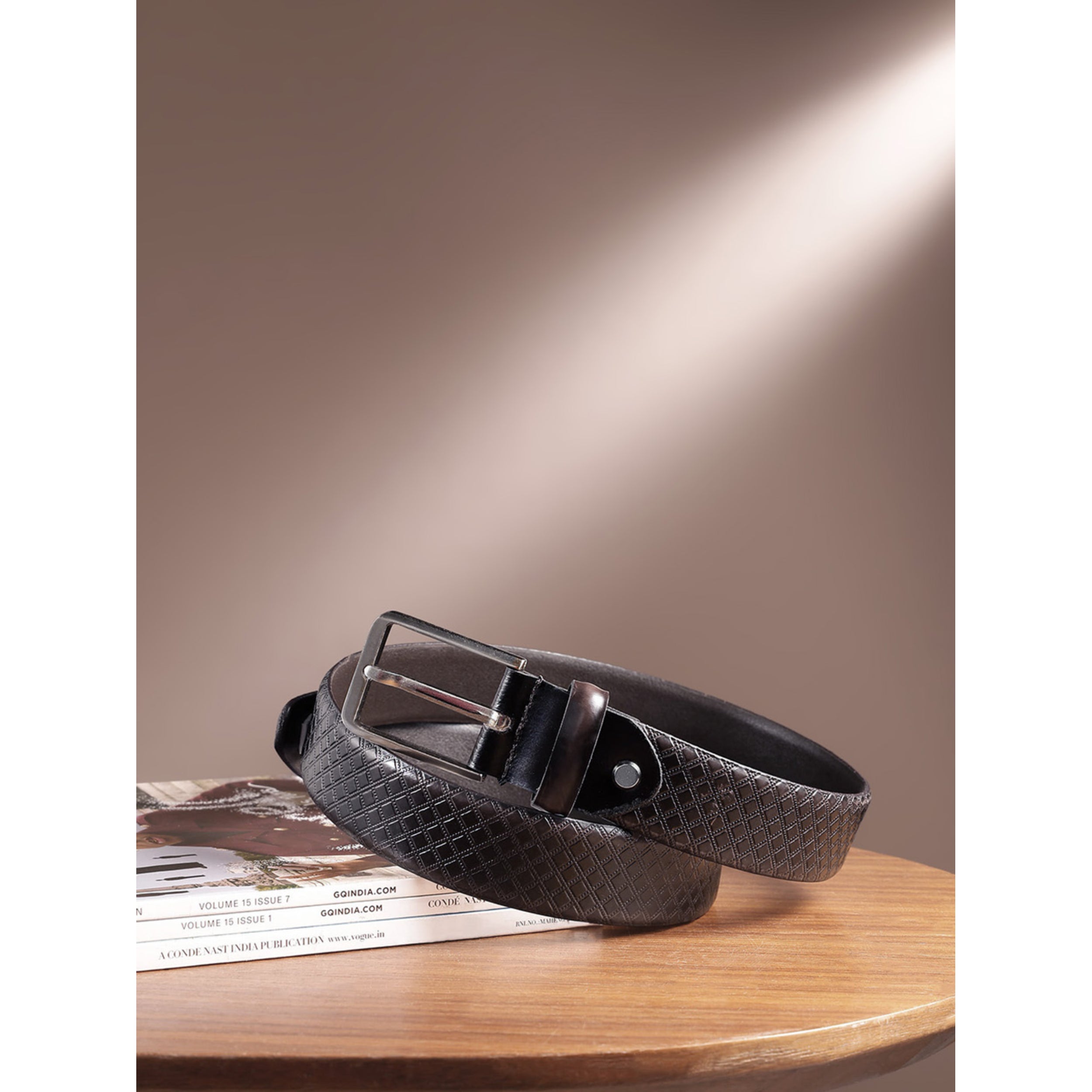 Unisex Croc Texture Brown Leather Belt with Polished Metal Buckle Stylish Wear