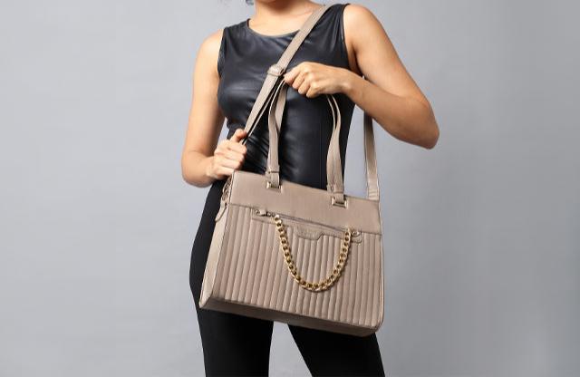Classic Synthetic Beige Bag for Women Elegant & Versatile Handbag,ART:-DK-2006