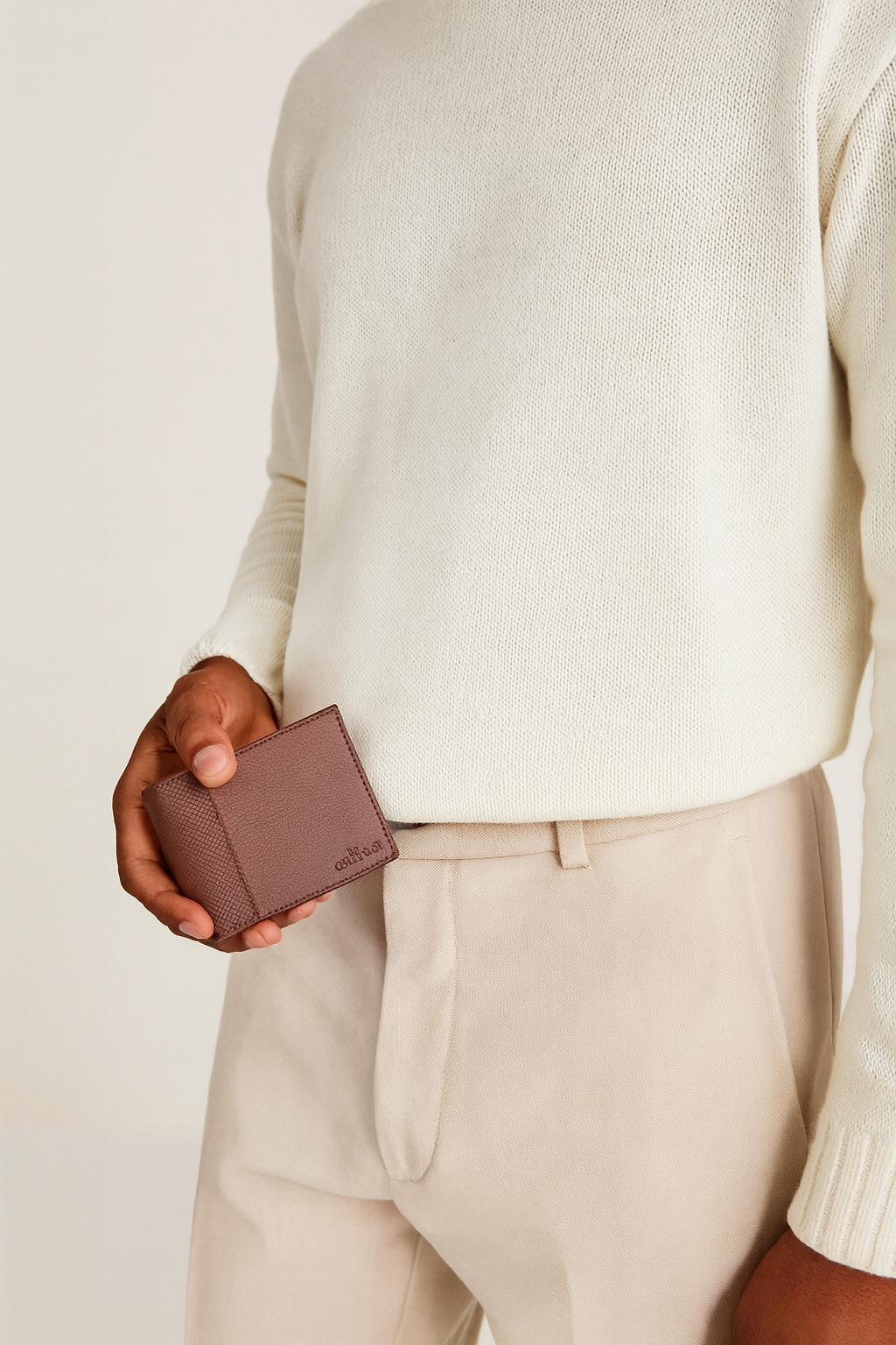 Men’s Tan Bi-Fold Leather Wallet – Slim & Lightweight ART:- LA-1430