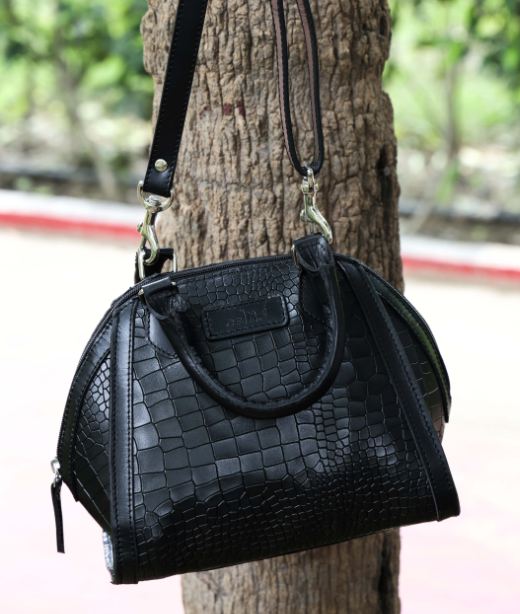 Cletic New Classic Leather Handbag with Detachable Sling Strap  Elegant & Versatile Art: BG-1597