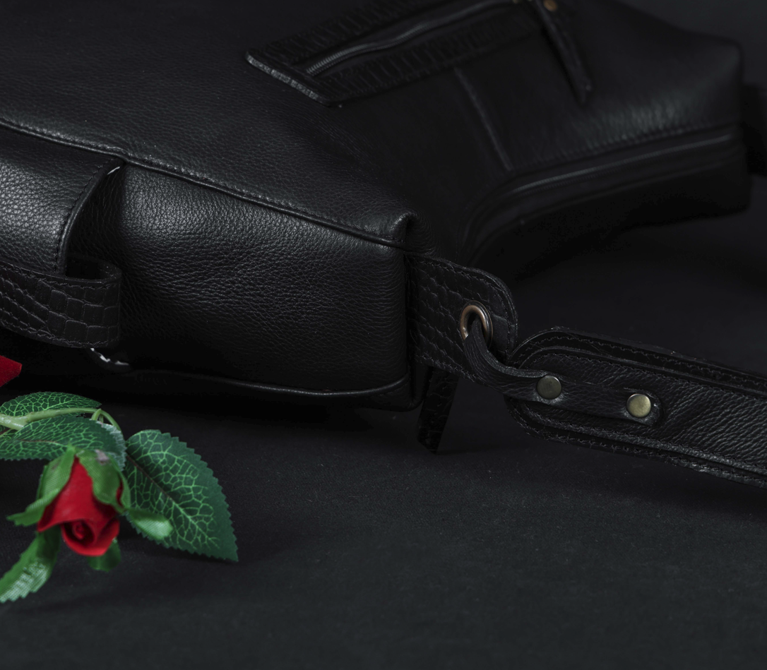 Stylish Leather Women’s Shoulder Bags  Elevate Your Look, ART:-BG-1608