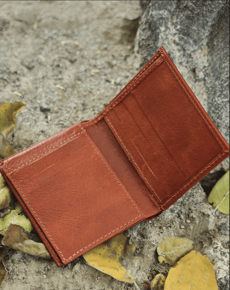 Introducing our Black Leather Wallet – A Timeless Classic, Art:- LA-1404