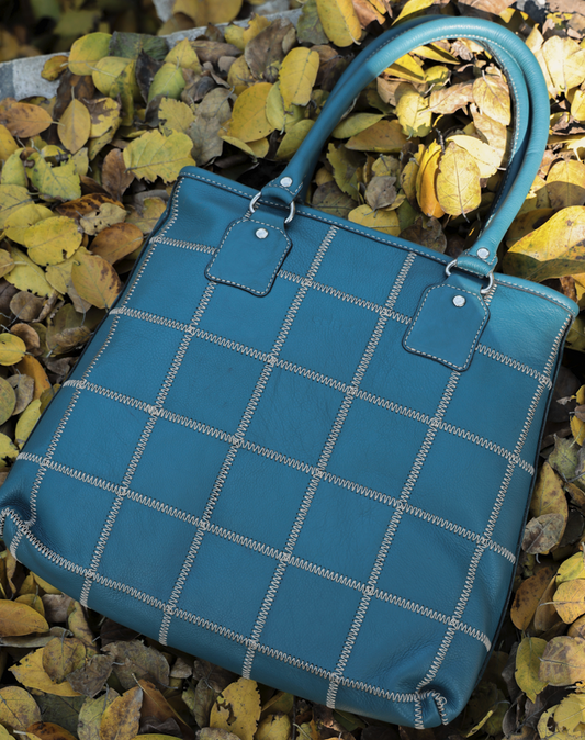 "Chic Blue Tote: Elevate Your Style with Trendy Leather Accents."  Art: BG-1518-Z