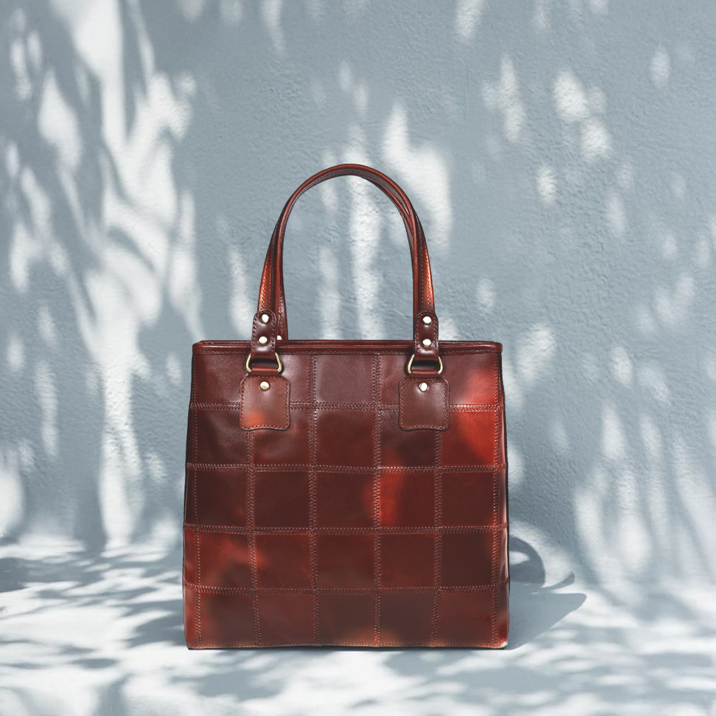 "Chic Contrast: Brown Tote Bag with Stylish Stitching for Timeless Elegance" Art: BG-1526-Z