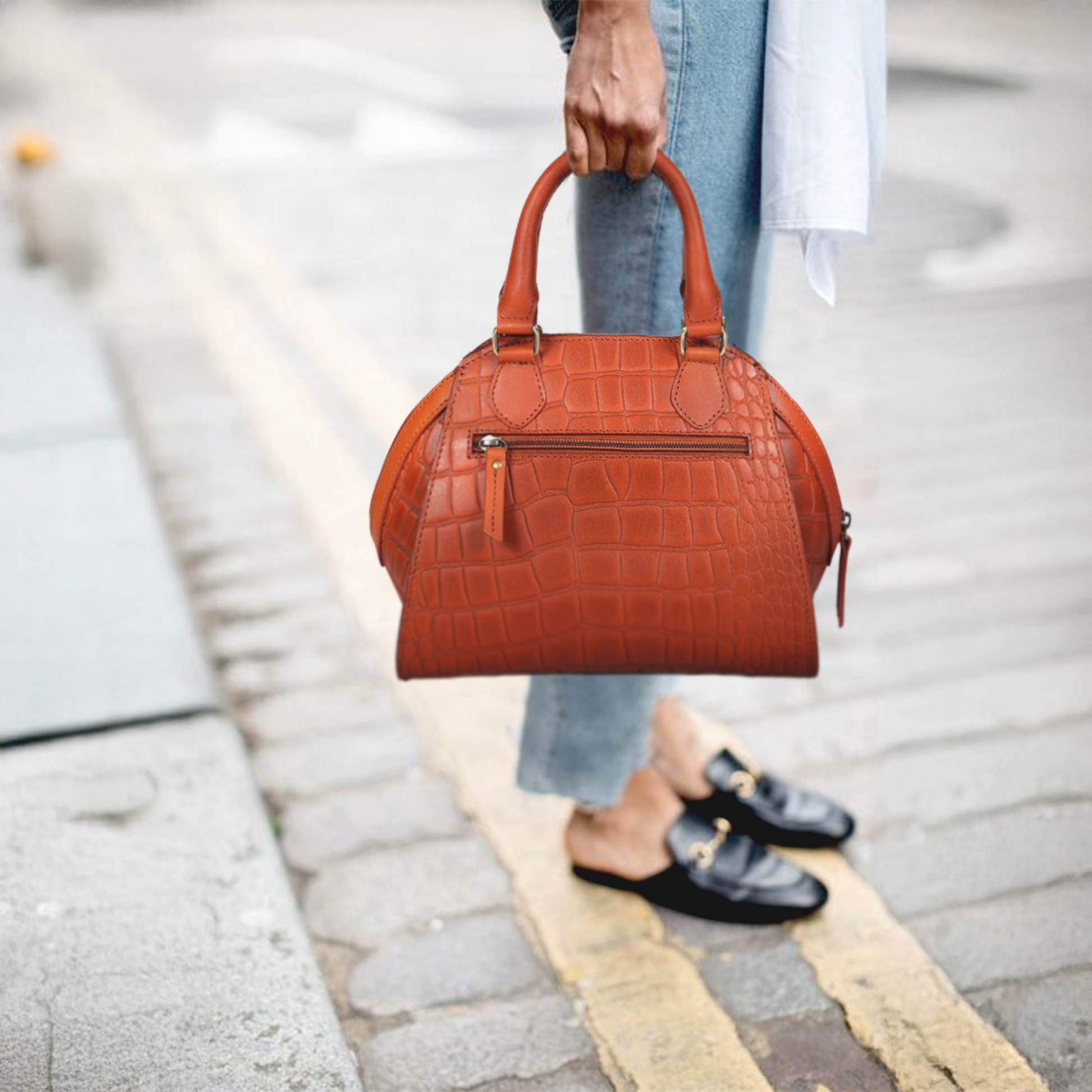 Cletic New Classic Leather Handbag with Detachable Sling Strap  Elegant & Versatile Art: BG-1597