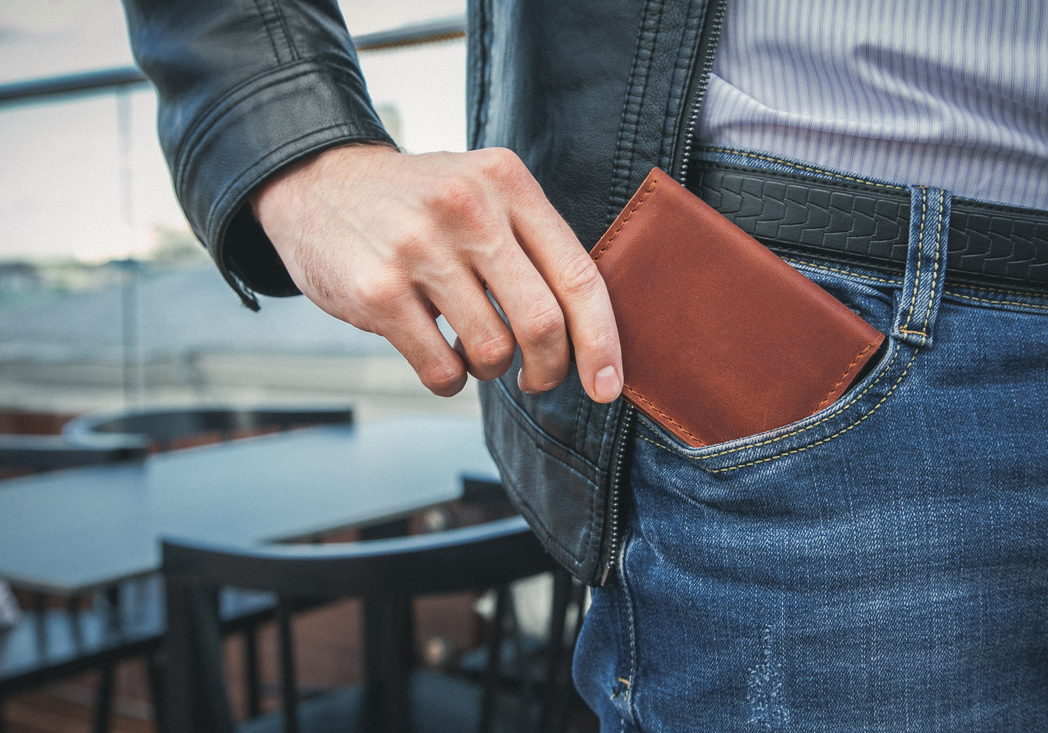 men-s-hand-wallet-pocket - CELTICINDIA