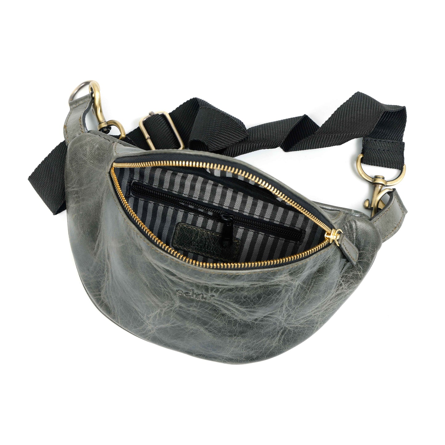 Celtic Leather Belt Pouch The Perfect Accessory for Easy Storage and Convenience. Art: BG-1281