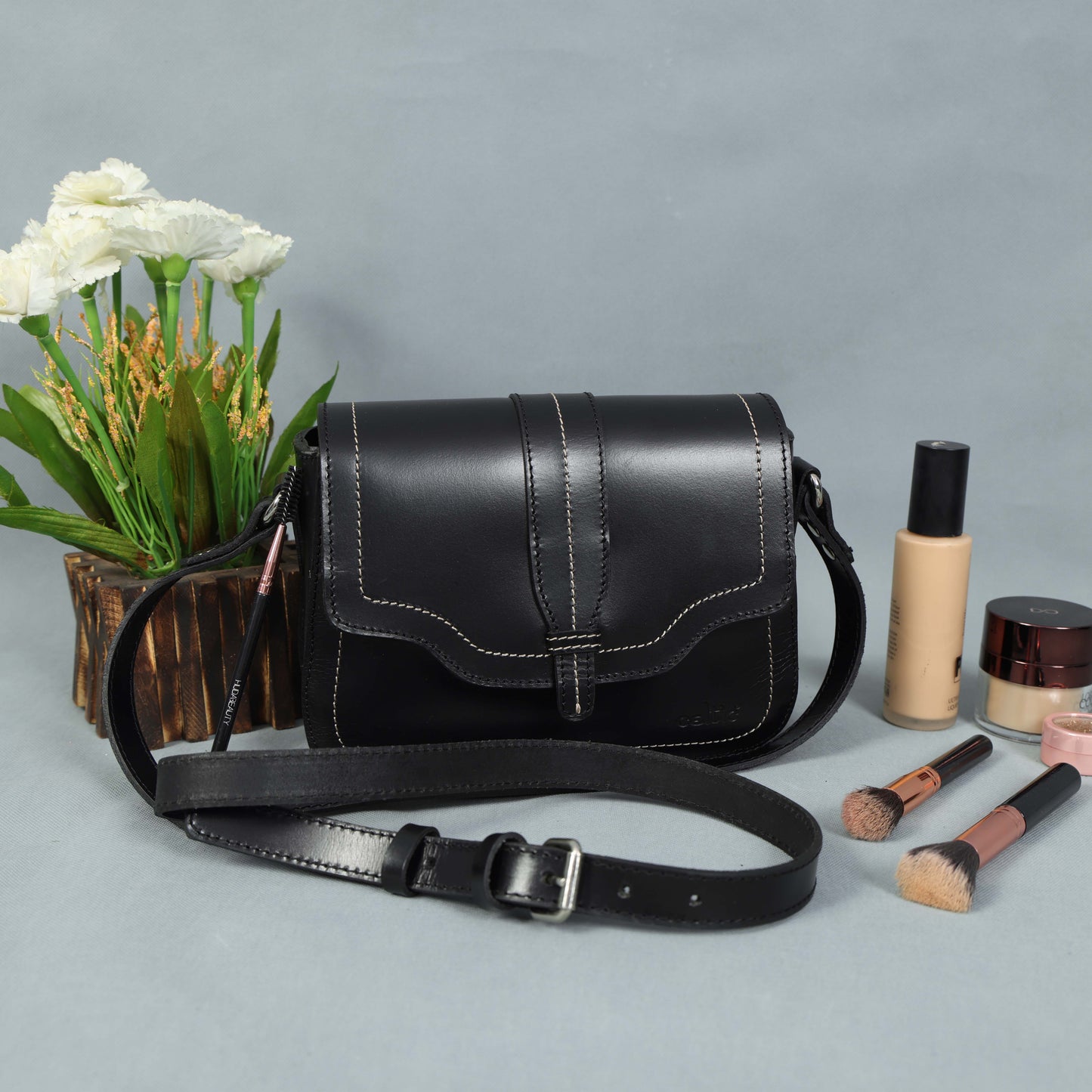 Elevate Your Style with our Leather Sling Bag – The Perfect Fashion Accessory. Art: BG-1459