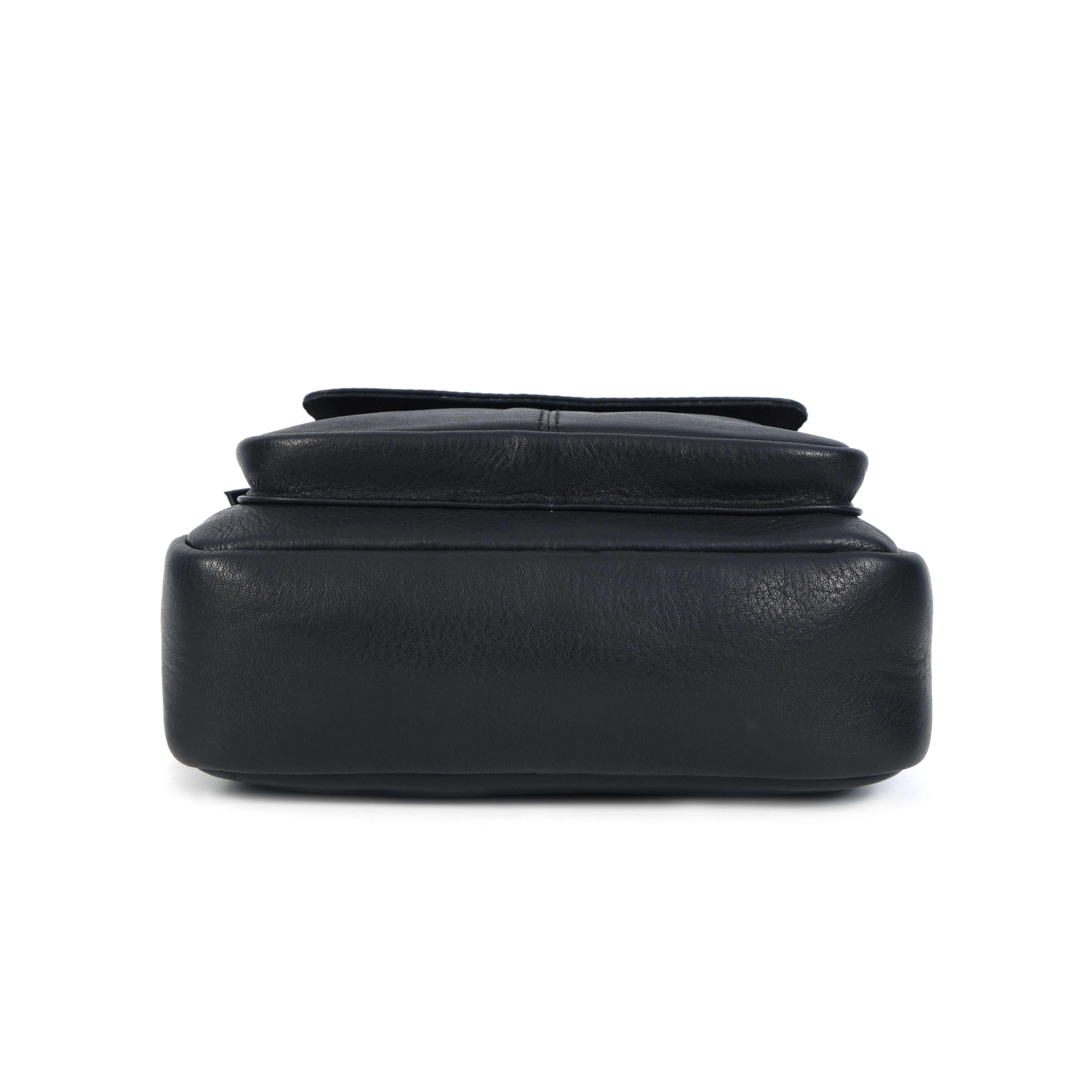 Stylish & Versatile Leather Unisex Side Bag  Perfect for Every Occasion. Art: BG-1367