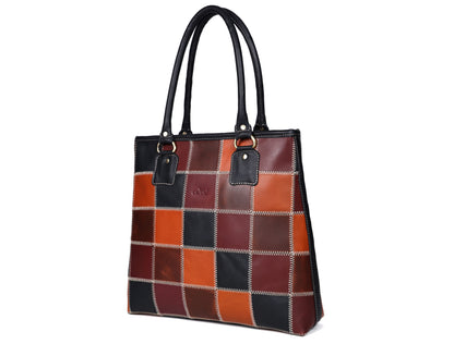 "Zigzag Chic: Elevate Your Style with Our Trendy Tote Bag!" Art: BG-1307-Z