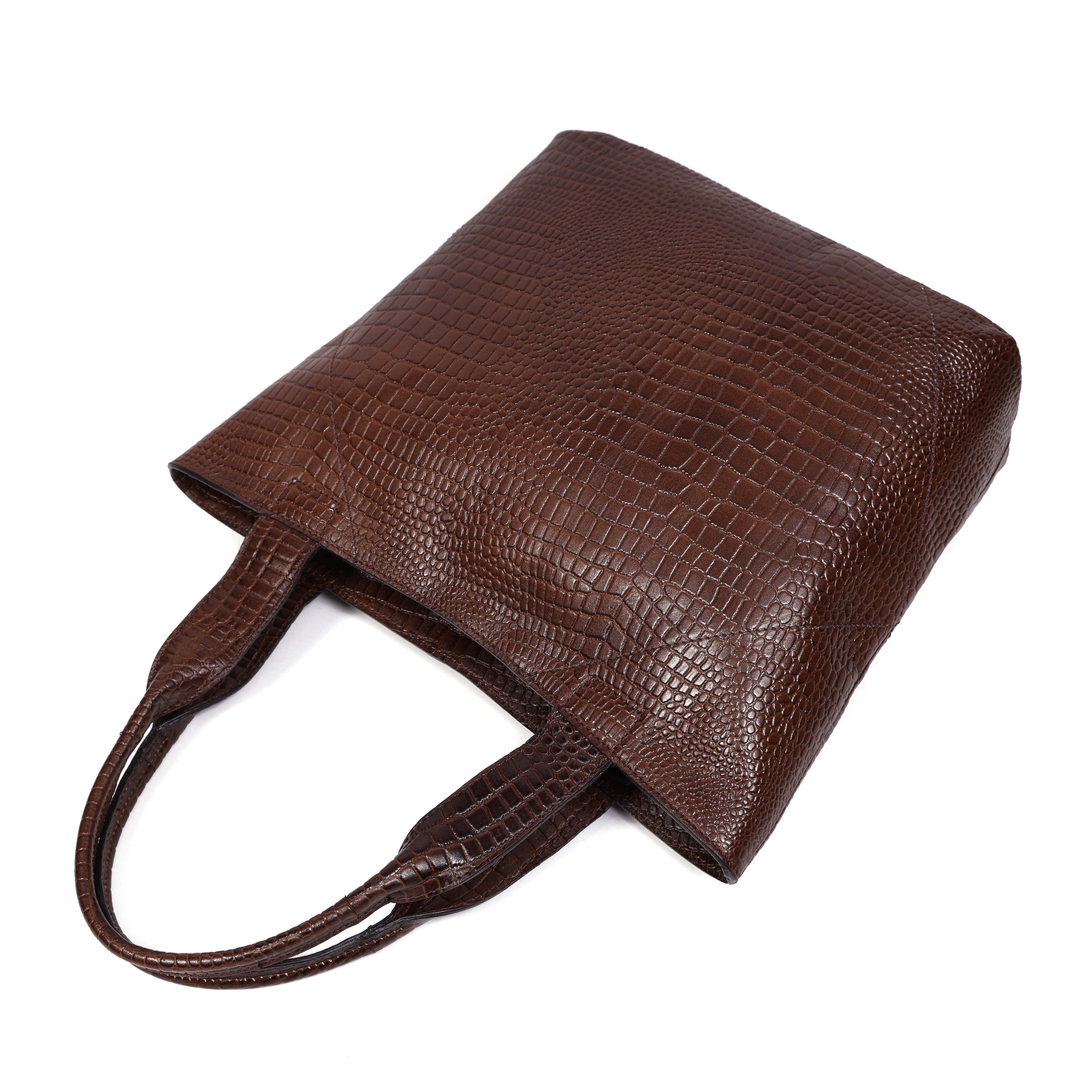 New  premium Elegance in Leather Tote Bag with Leather Accents. Art: BG-1387