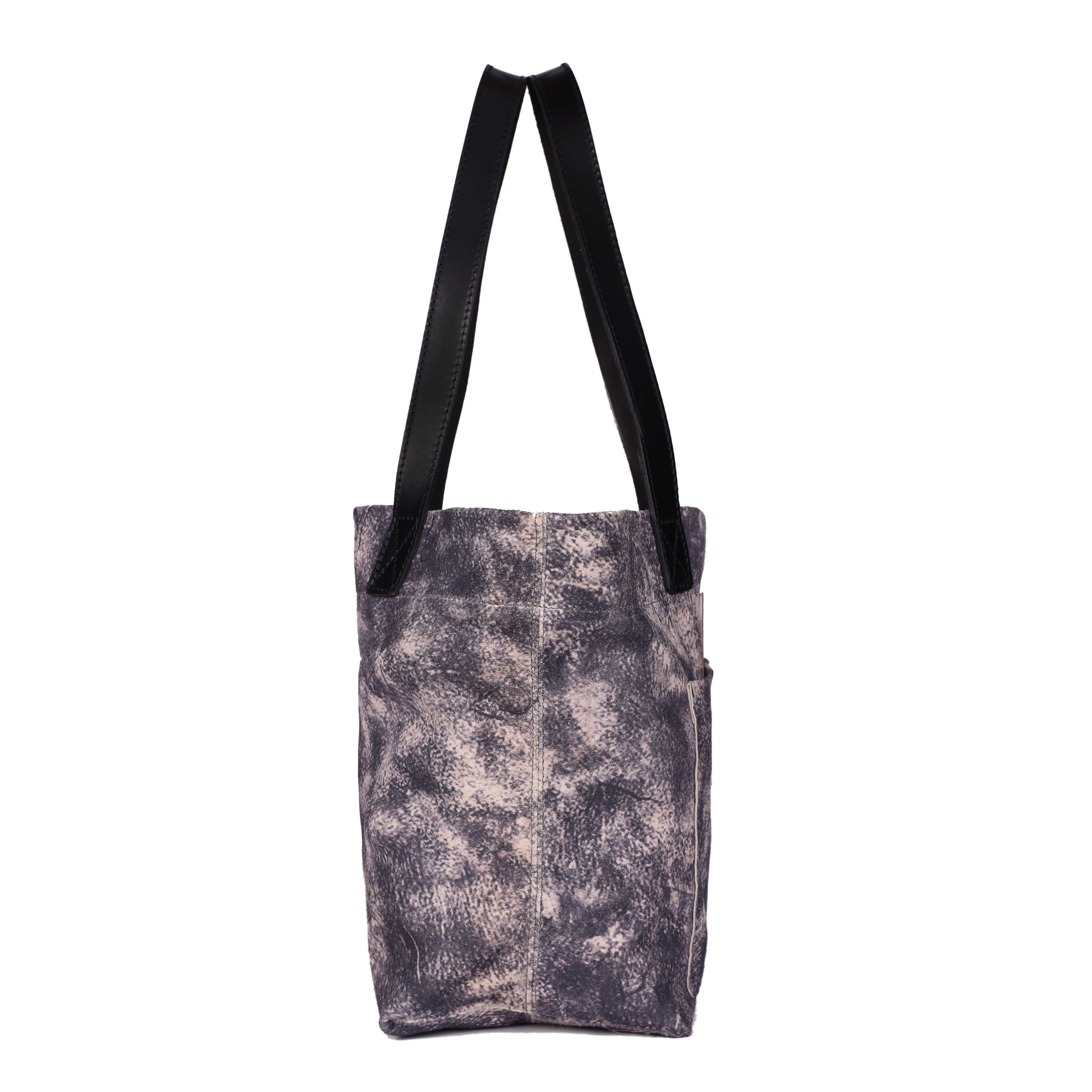 Premium Textured Leather Tote Bag with Contemporary Finish