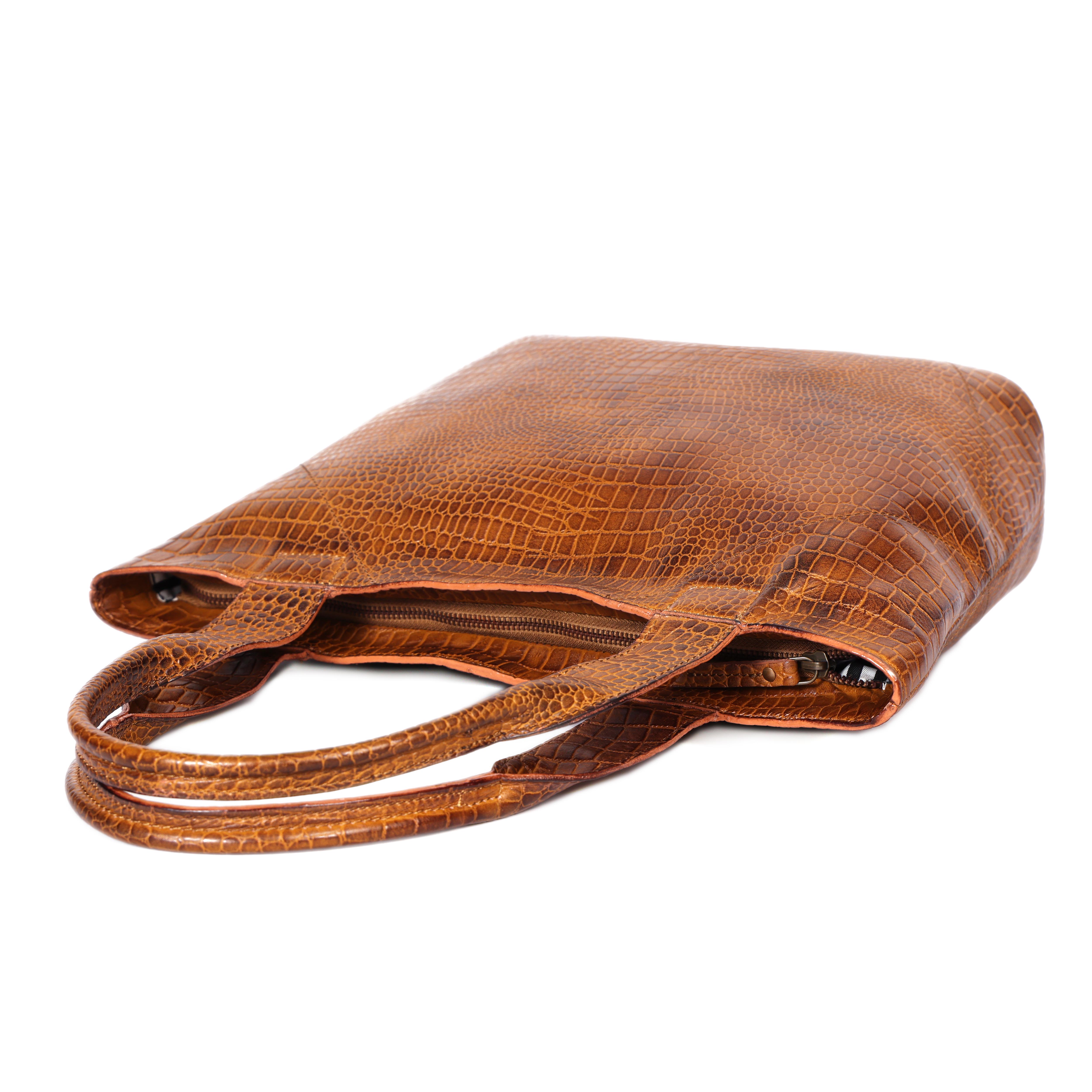 New  premium Elegance in Leather Tote Bag with Leather Accents. Art: BG-1387