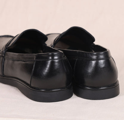 "Stride in Style: Black Casual Loafer Shoes" Art: LS-1104