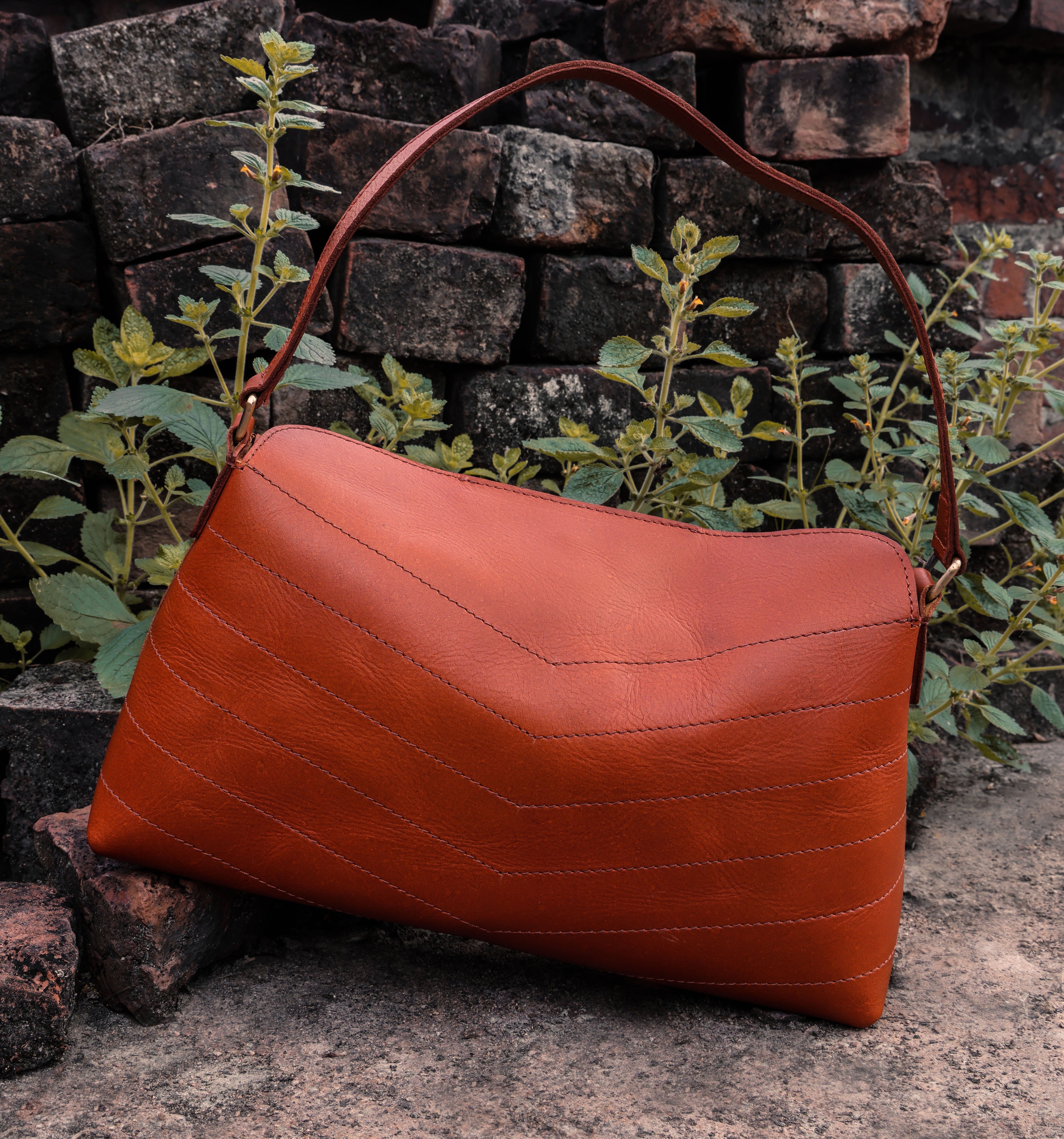 Premium Export Quality Genuine Leather Sling Bag Stylish Shoulder & Crossbody Purse