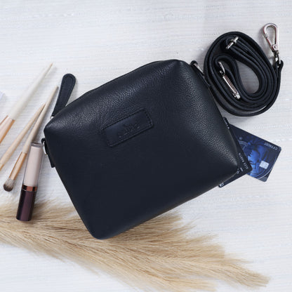 Black Leather Sling Bag with Detachable Strap – Stylish & Versatile Crossbody.BG-1625