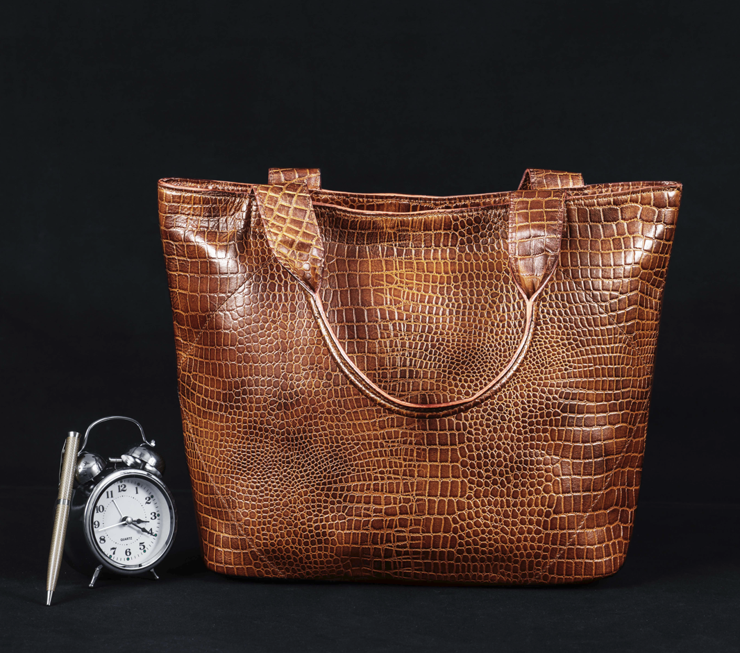 New  premium Elegance in Leather Tote Bag with Leather Accents. Art: BG-1387