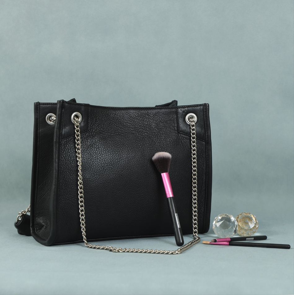 Girls' Party Wear Sling Bag  Stylish Accessory for Special Occasions, ART:-BG-1594