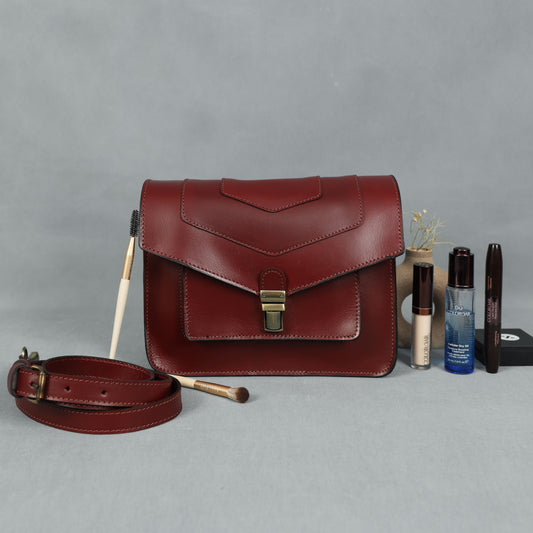 Brown Leather Sling Bag – Stylish Crossbody Bag for Men & Women.LB-1635