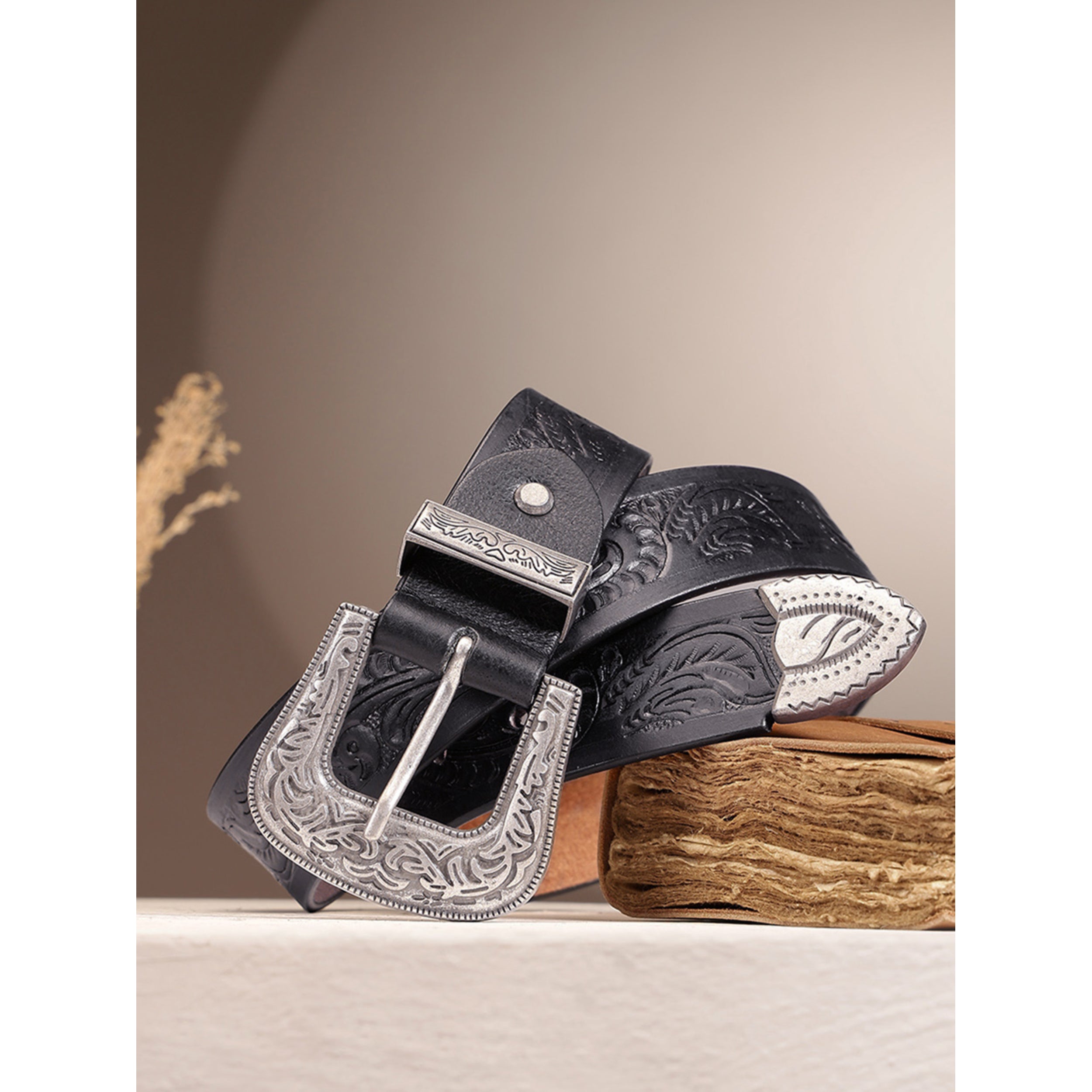 Men Genuine Leather Embossed Black Western Waist Accessory Ornate Buckle Tip
