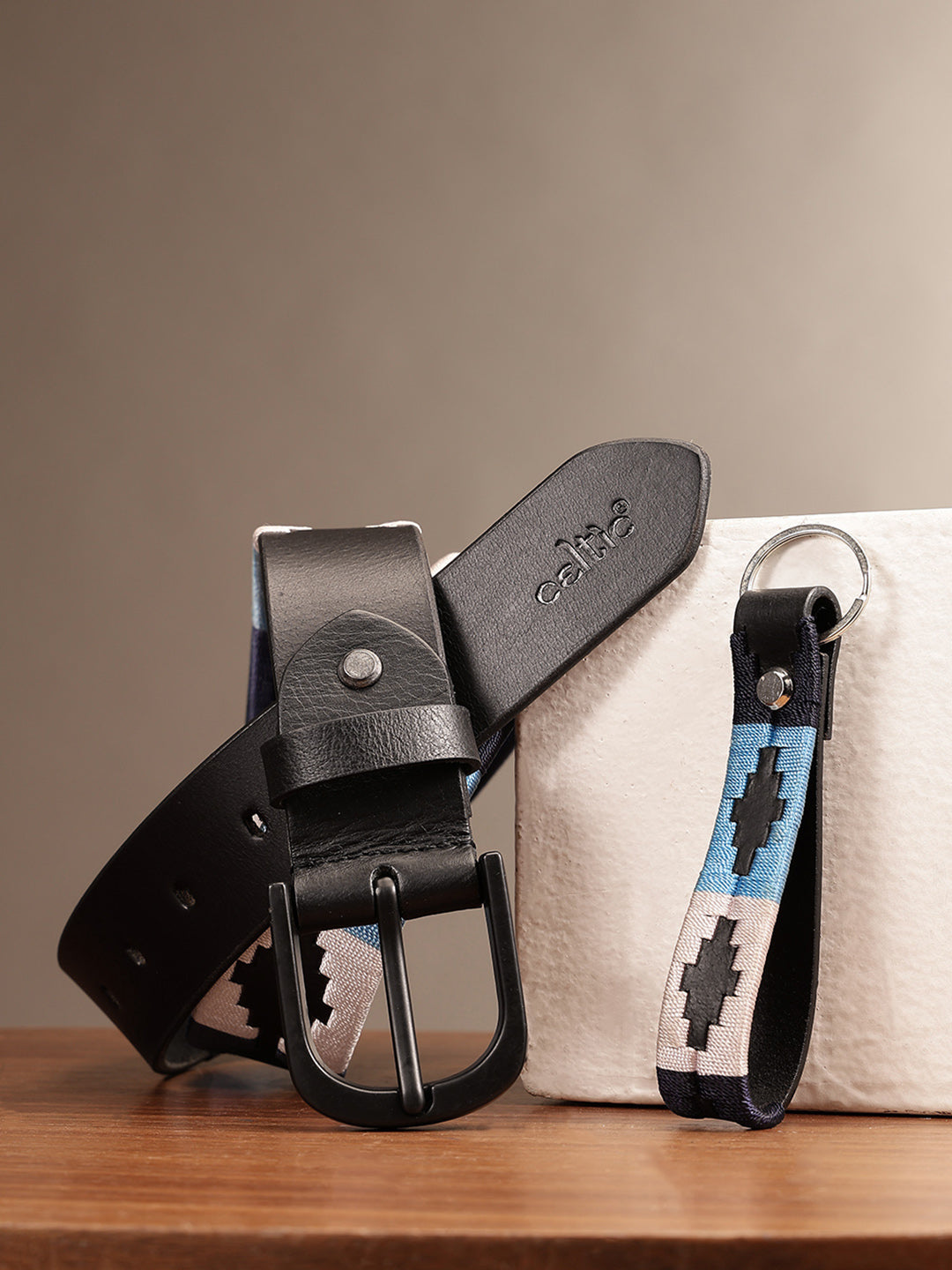 Unisex Handcrafted Leather Belt With Geometric Woven Fabric Accent And Vintage Metal Buckle