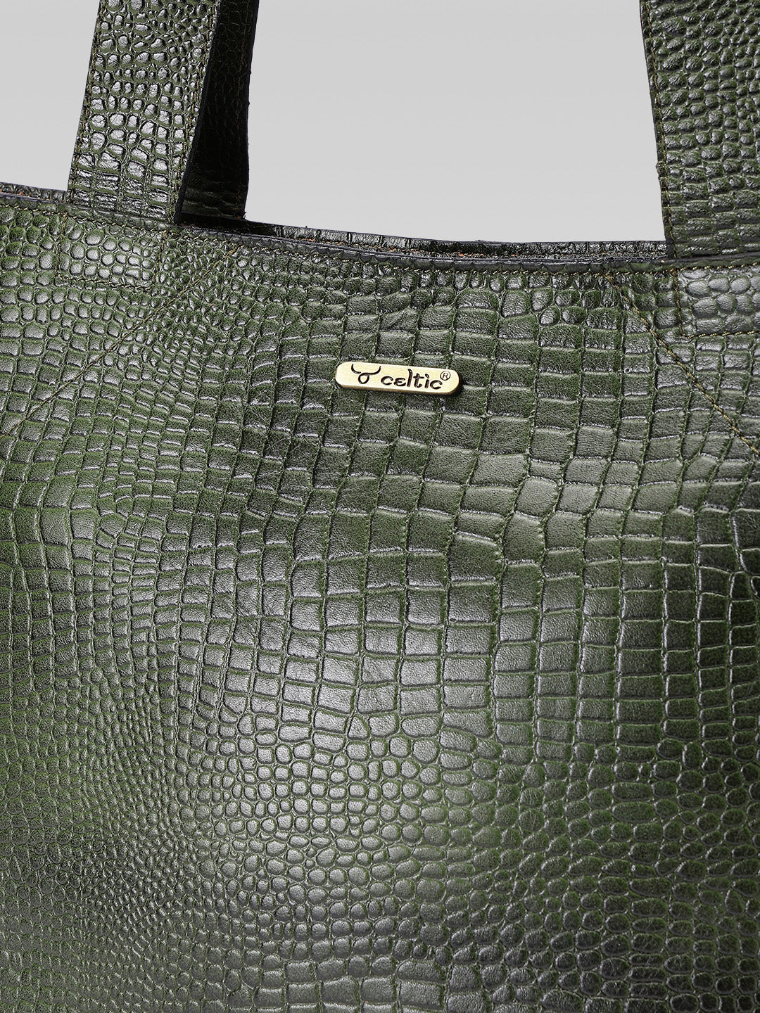 Croc-Texture Leather Tote Bag with Spacious Interior and Dual Shoulder Handles