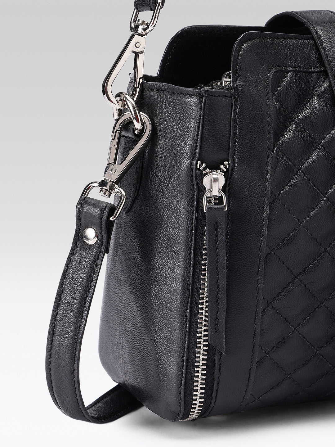 Premium Quilted Leather Shoulder Bag – Stylish Everyday Crossbody Handbag