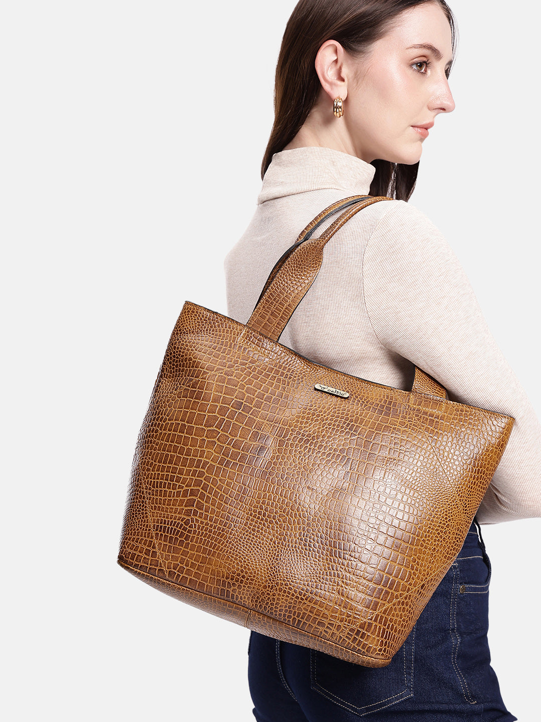 Croc-Texture Leather Tote Bag with Spacious Interior and Dual Shoulder Handles