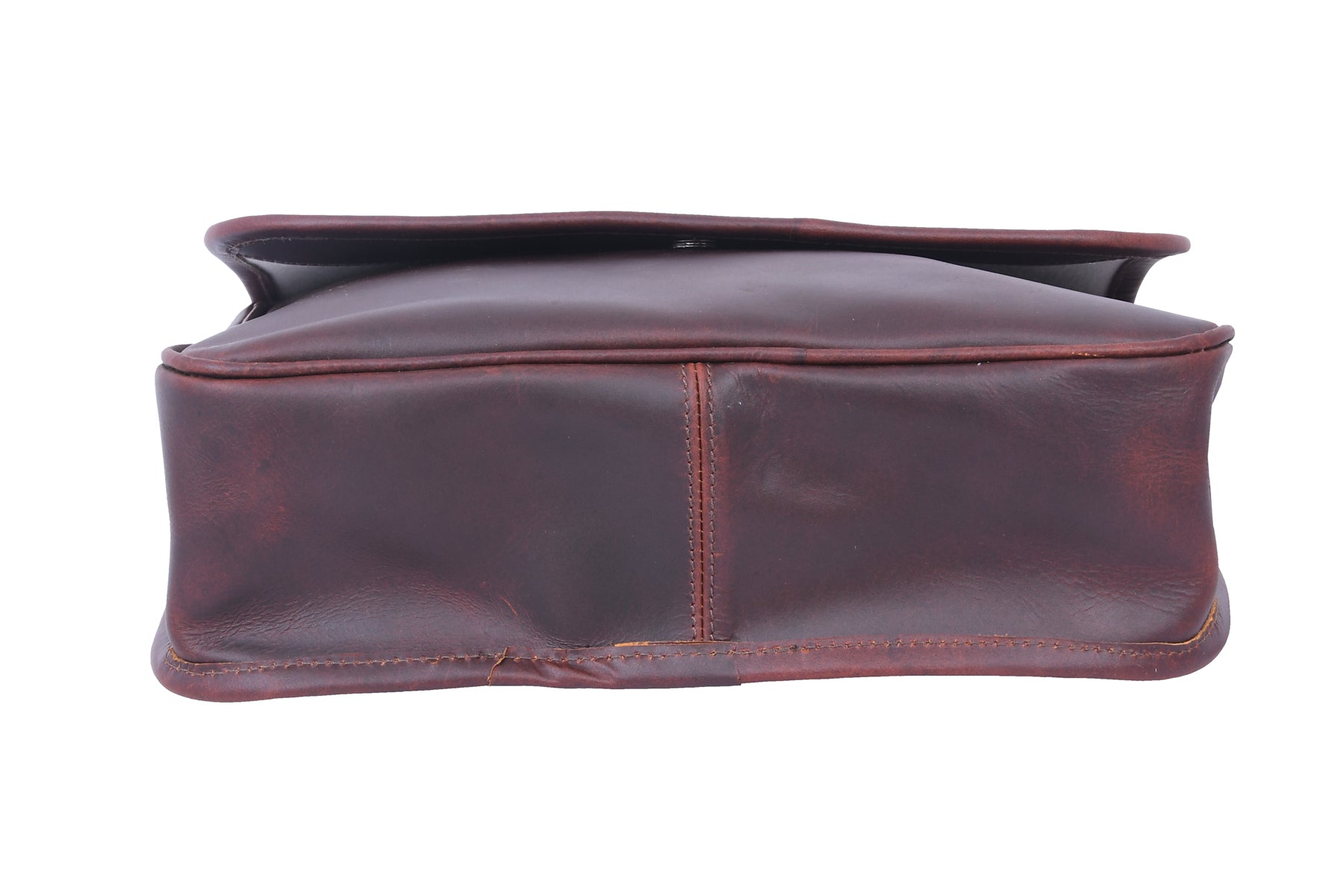 Classic Full-Grain Leather Crossbody Bag with Flap Closure for Everyday Carry
