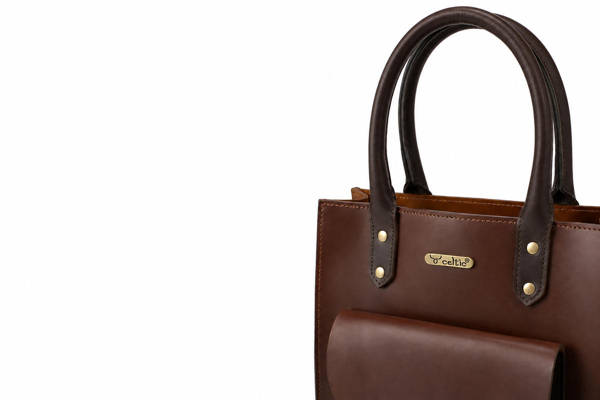 EASY TO CARRY: COMFORT HANDLES