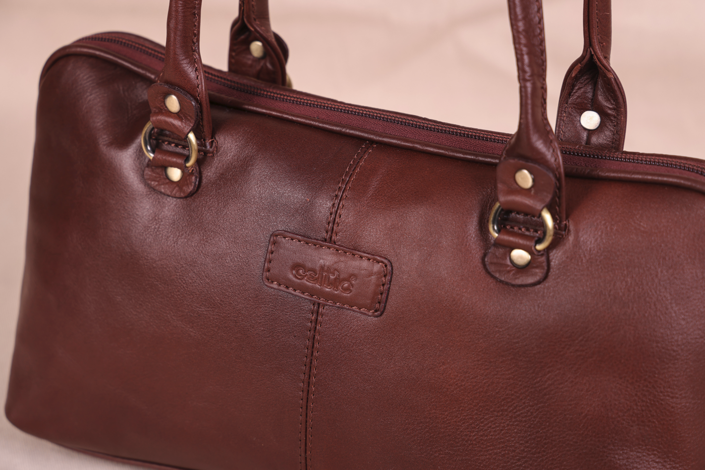 Luxury Women's Leather Purses: Timeless Elegance for Every Occasion ART:- BG-1598