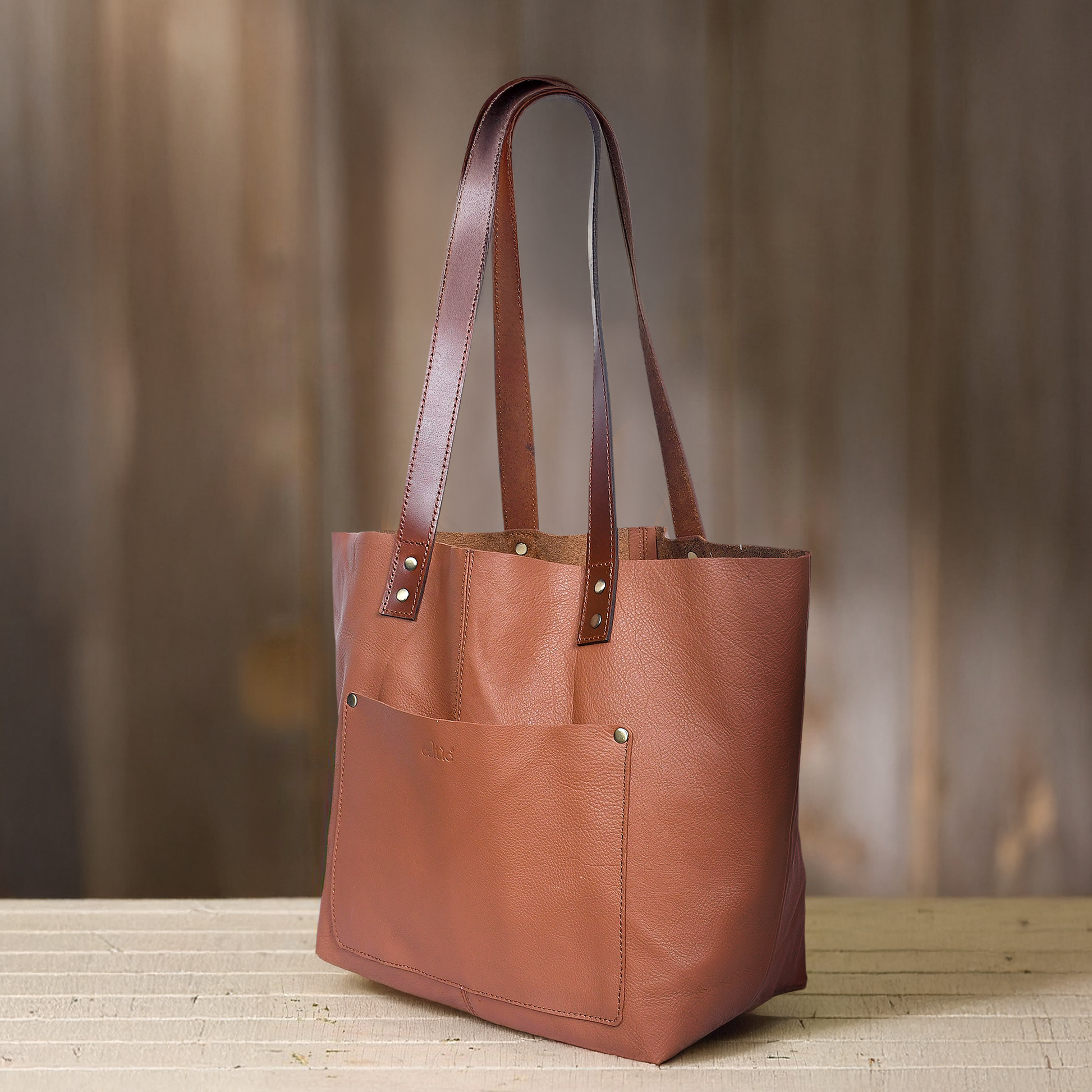 Timeless Elegance: Tan Leather Tote Bag. Art: BG-1547