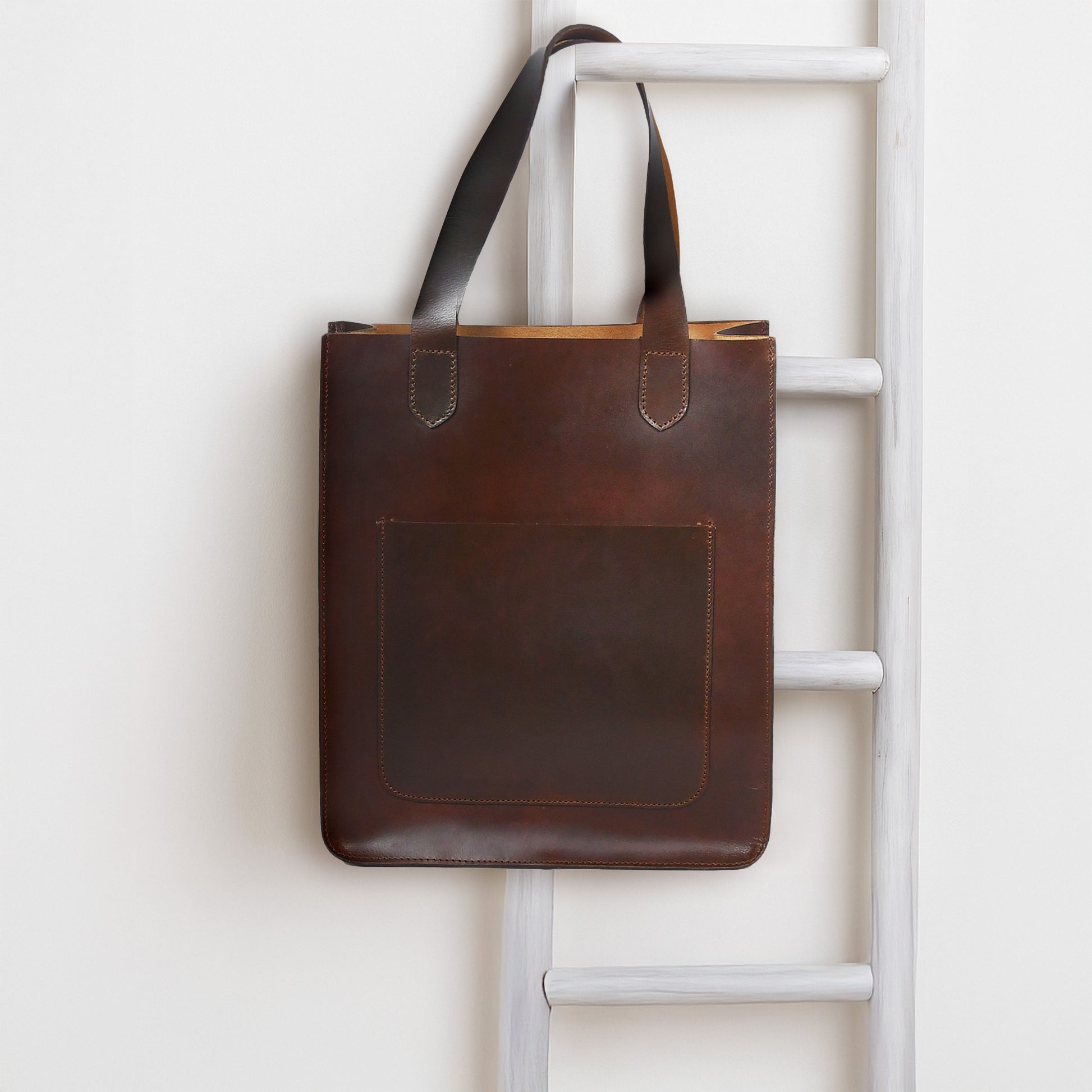 Elegance Redefined: Brown Leather Shopper Bag - Your Stylish Companion. Art: BG-1412