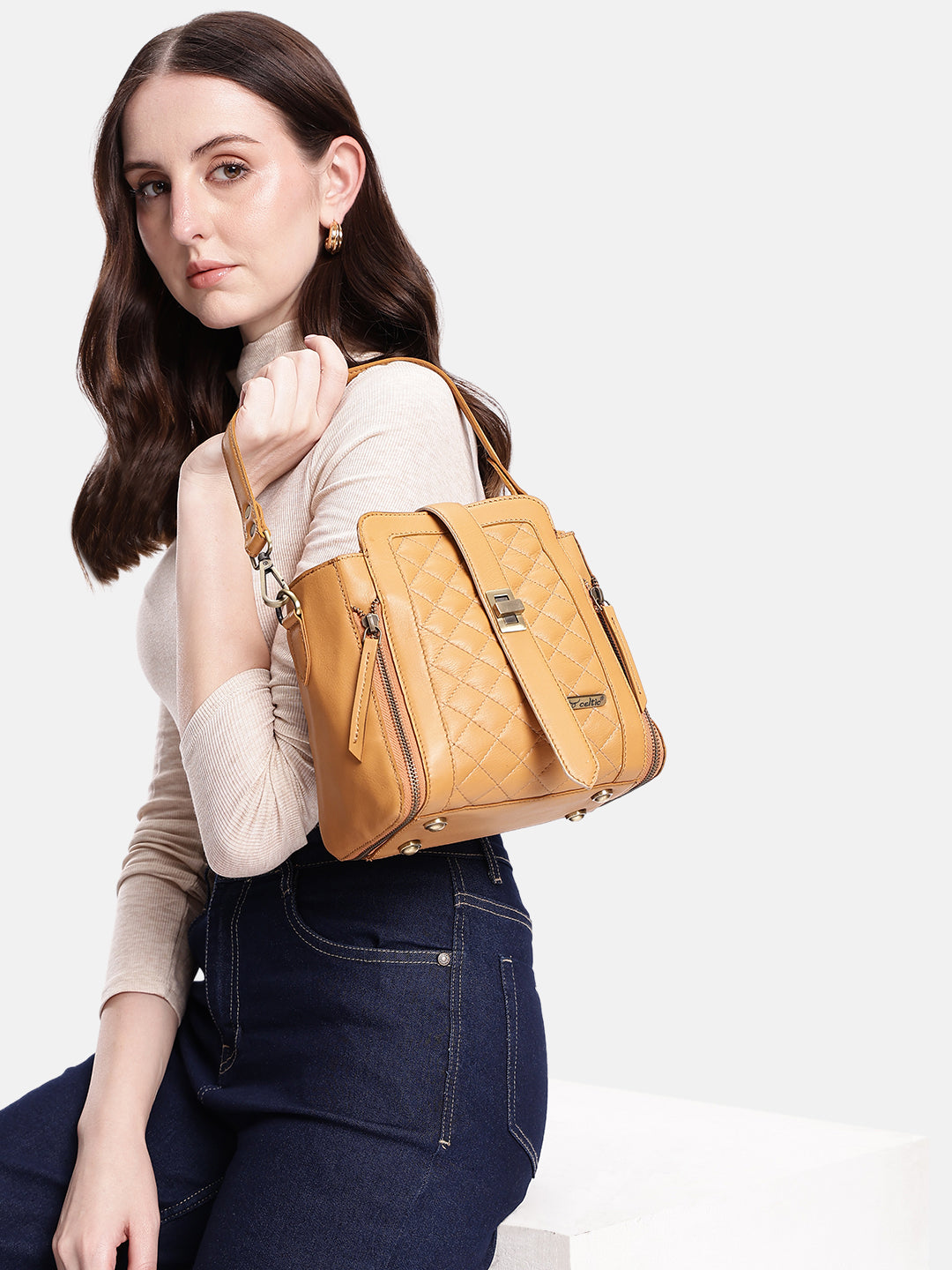 Premium Quilted Leather Shoulder Bag – Stylish Everyday Crossbody Handbag